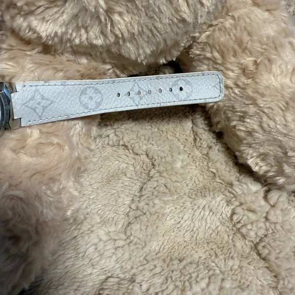 Louis Vuitton Tambour Watch - Picture 5 of 10